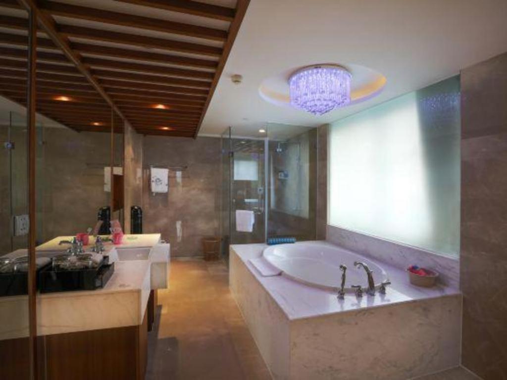 Guilin Grand Link Hotel Exterior photo